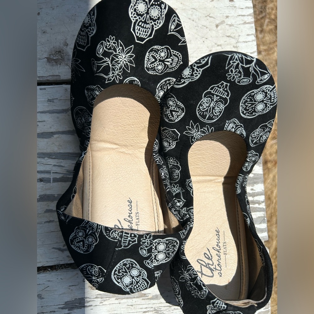 Sugar Skull Storehouse Flats size 8